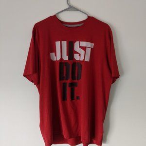 Men's Nike Dri-Fit short sleeve shirt